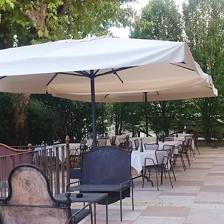 I Torretti Locazione Turistica, Ristorante, Lounge Bar * アーゾロ