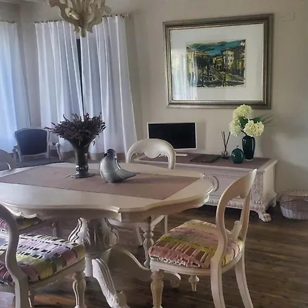 بيت ضيافة I Torretti Locazione Turistica, Ristorante, Lounge Bar أسولو